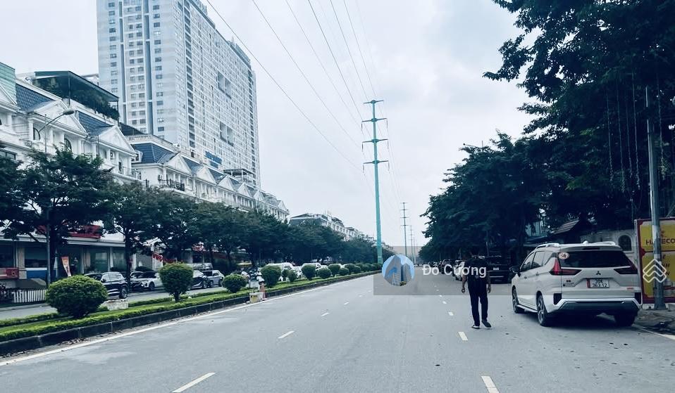 Cần bán  chủ bán gấp biệt thự kđt thành phố giao lưu, lô góc mặt đường số 23  280m2 x 4t + mt 46m