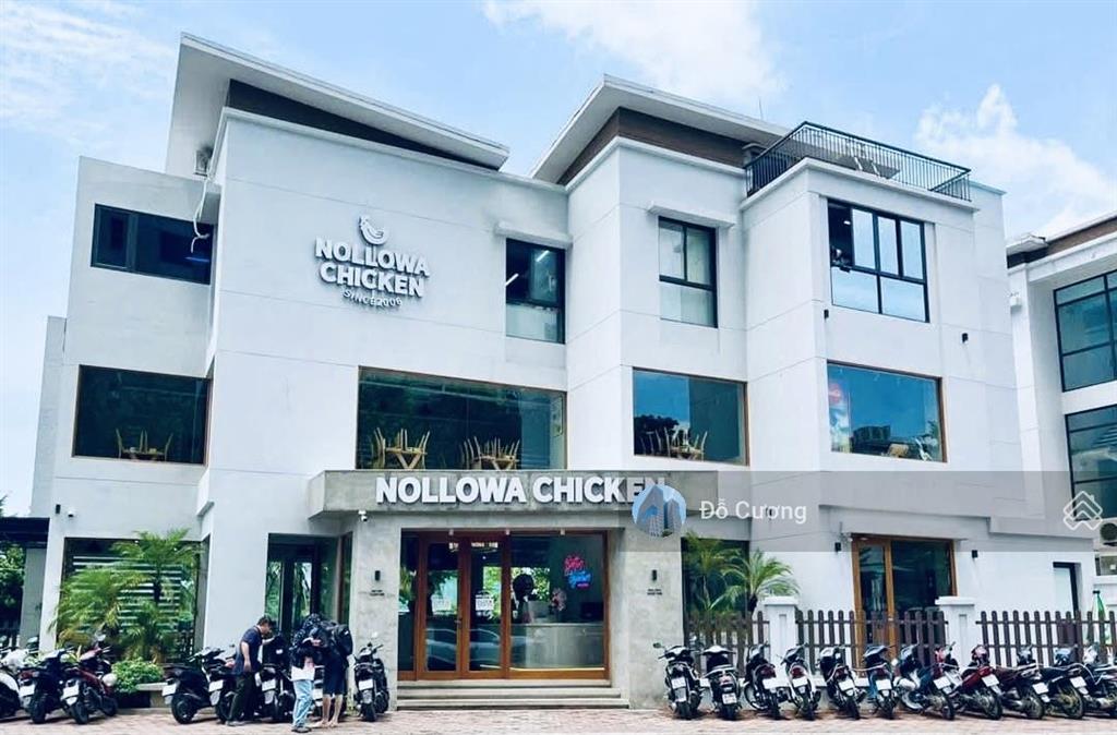 Cần bán  chủ bán gấp biệt thự kđt thành phố giao lưu, lô góc mặt đường số 23  280m2 x 4t + mt 46m