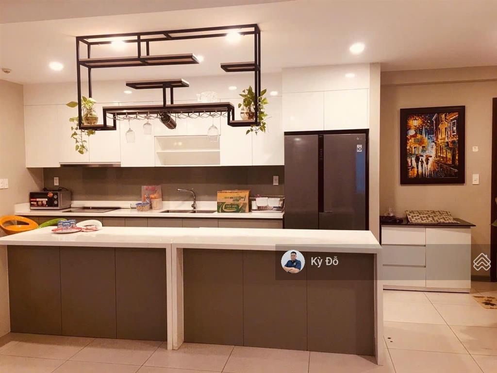 Định cư nước ngoài bán gấp căn hộ gold view, q.4, 130m2, 3pn, giá 12 tỷ tl.  0932 248 ***