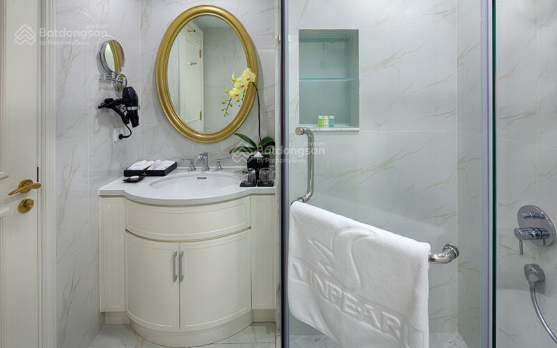 Bán căn hộ chung cư giá thấp nhất dự án 1,570. nội thất 5 sao, căn view sông giá 2 tỉ,