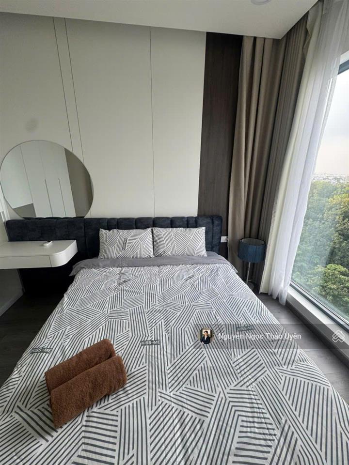 Nhà centery cho thuê full nt 3pn  26tr có ô xe định danh