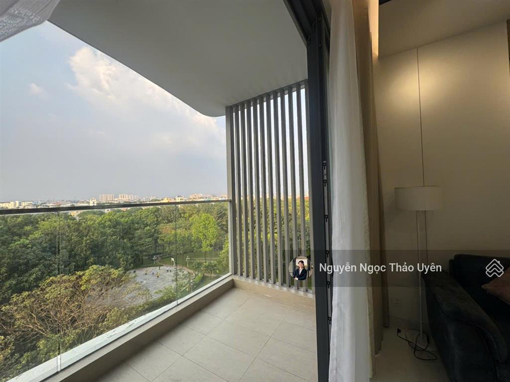 Nhà centery cho thuê full nt 3pn  26tr có ô xe định danh