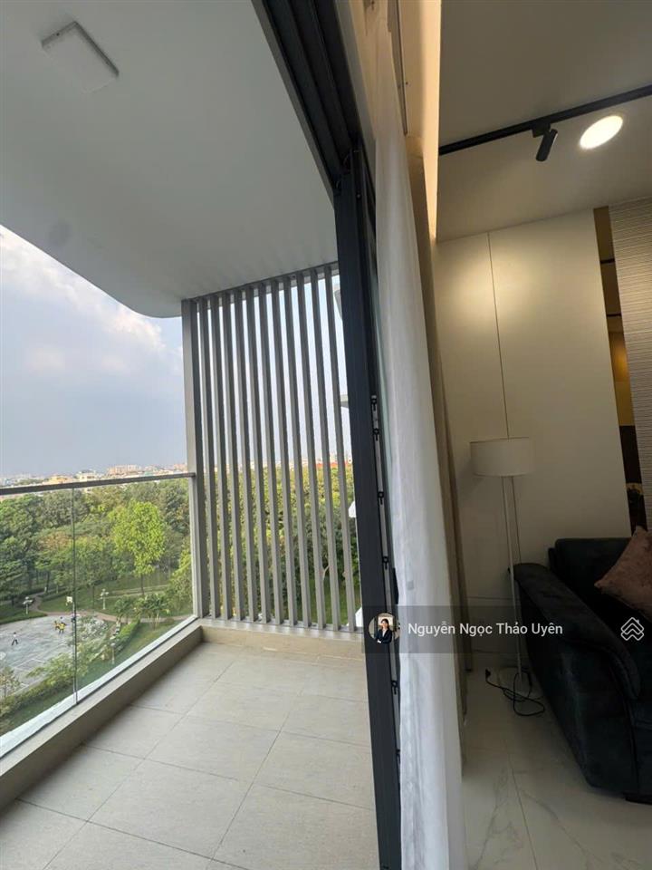 Nhà centery cho thuê full nt 3pn  26tr có ô xe định danh