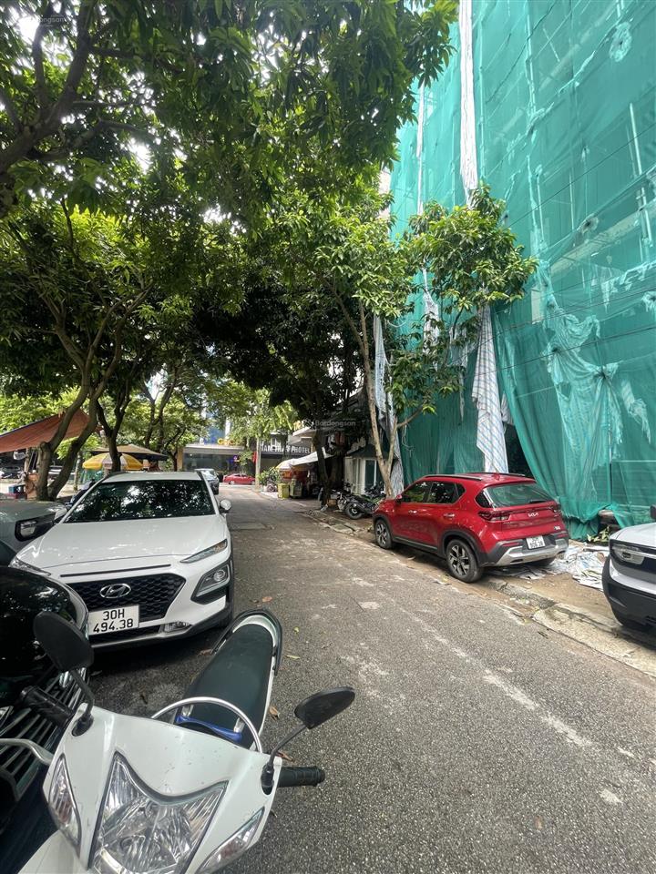 Chính chủ nhờ bán phố dịch vọng hậu. 144m2, 8 tầng. mt 8m. đường phân lô, view vườn hoa. cầu giấy
