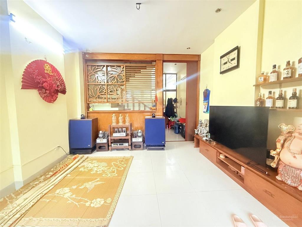 Nhà nguyễn thái học 59m2*5t, mt 4.2m, 15m ra phố, căn góc, ngõ rộng 5m ô tô 7 chỗ vào nhà, 3 thoáng