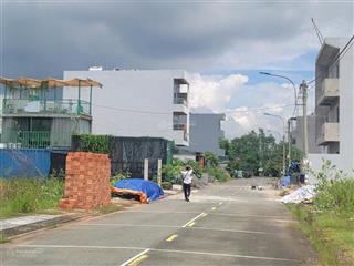 Gia đình đang ngộp ngân hàng nên hạ 350 triệu giá bán đất 60m2, đẹp tại long phước quận 9 giá 2 tỷ