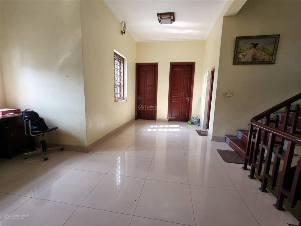 Cần bán gấp nhà 405m2, mt15m, 4t, 6n, lô góc, 3 thoáng, 33 tỷ, nguyên khê, đông anh.