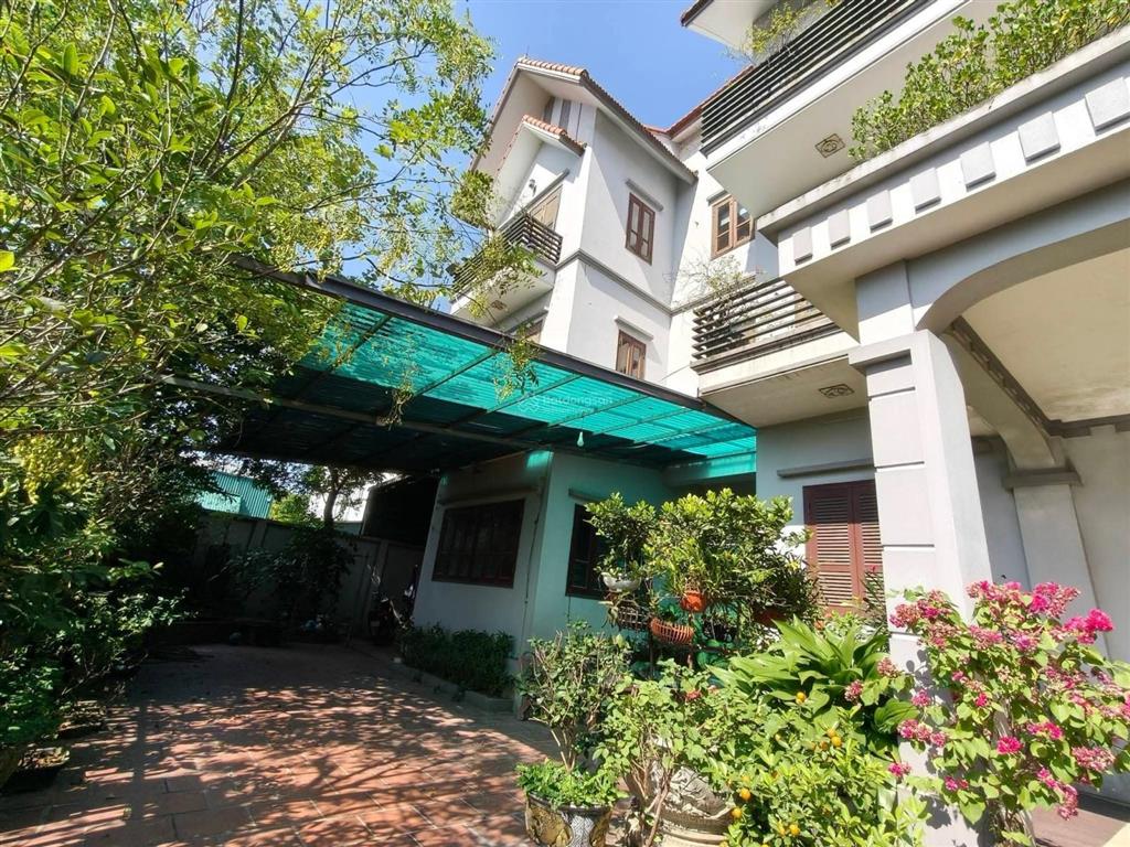 Cần bán gấp nhà 405m2, mt15m, 4t, 6n, lô góc, 3 thoáng, 33 tỷ, nguyên khê, đông anh.