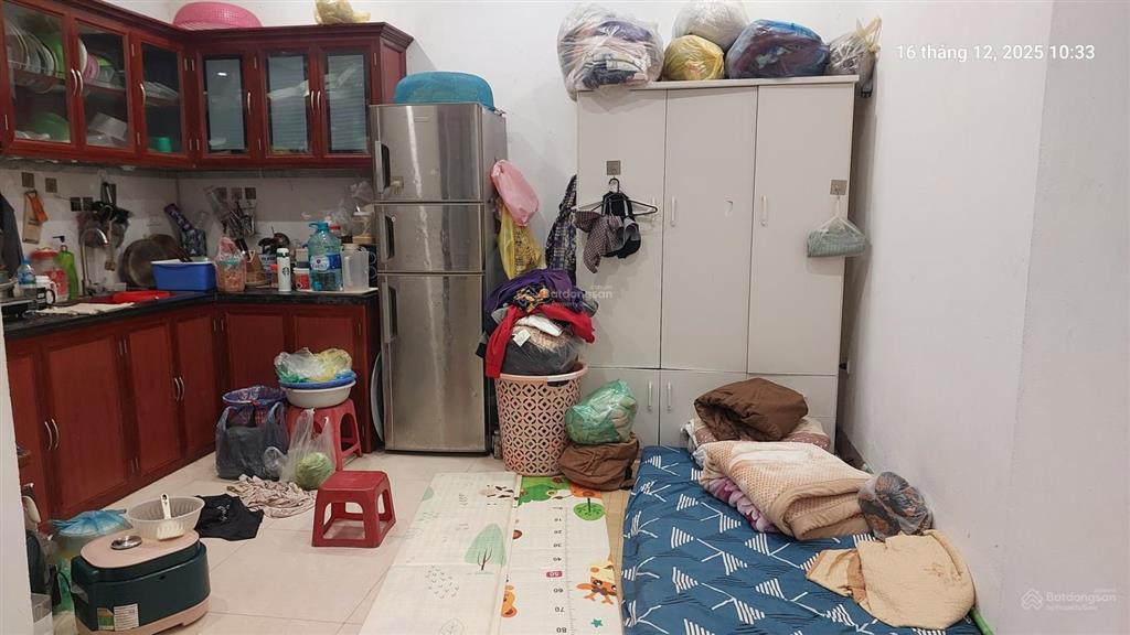 Bán nhà c4, âu cơ 36m2. mt 4m, 2t, 2n, 2vs, tây hồ. 2.05 tỷ. gần ô tô