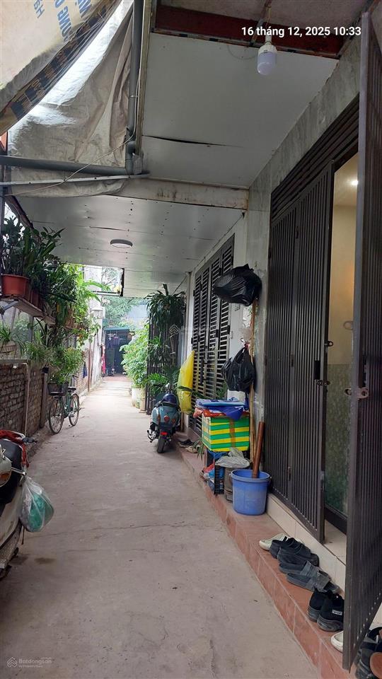 Bán nhà c4, âu cơ 36m2. mt 4m, 2t, 2n, 2vs, tây hồ. 2.05 tỷ. gần ô tô