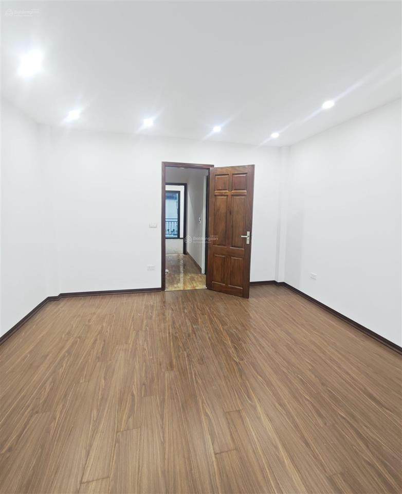 Nhà đẹp đón tết tại đông mỹ, thanh trì, đường thông ô tô, nhà mới 5 tầng, giá 7 tỷ 590