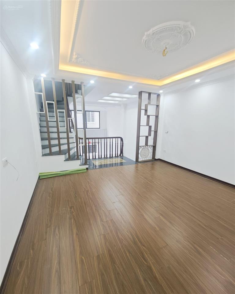 Nhà đẹp đón tết tại đông mỹ, thanh trì, đường thông ô tô, nhà mới 5 tầng, giá 7 tỷ 590