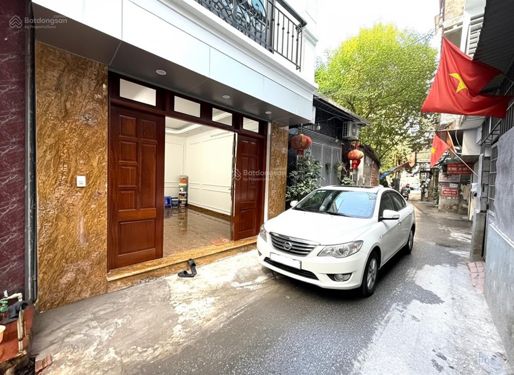 Trần đại nghĩa  ô tô vào nhà  40m²  5 tầng  thang máy  chỉ 12 tỷ 4