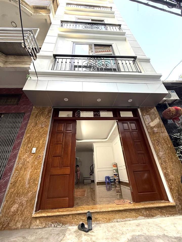 Trần đại nghĩa  ô tô vào nhà  40m²  5 tầng  thang máy  chỉ 12 tỷ 4