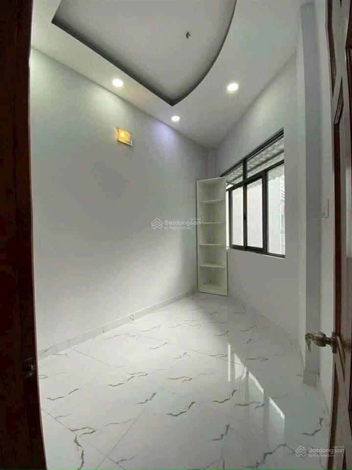 Bán nhà căn góc hẻm xe hơi đường mễ cốc p15 q8