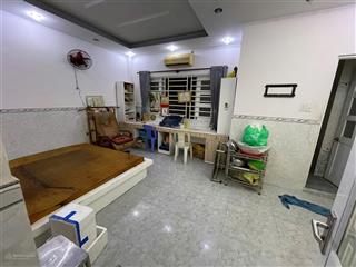 Bán nhà ngang 5,5m  lê hồng phong q10  4 tầng btct  khu vực yên tĩnh