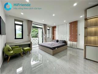 Căn hộ dịch vụ mới ban công full nội thất mới 100%