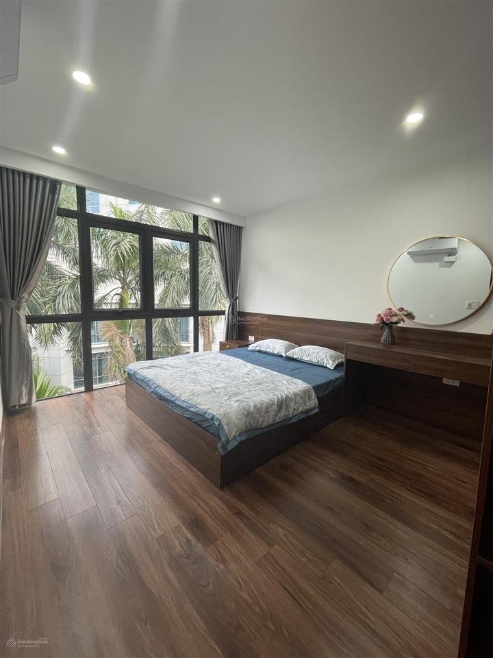 Căn hộ tập thể ngã 4 view phố huỳnh thúc kháng nguyễn chí thanhlô góc  full nội thất 3pn