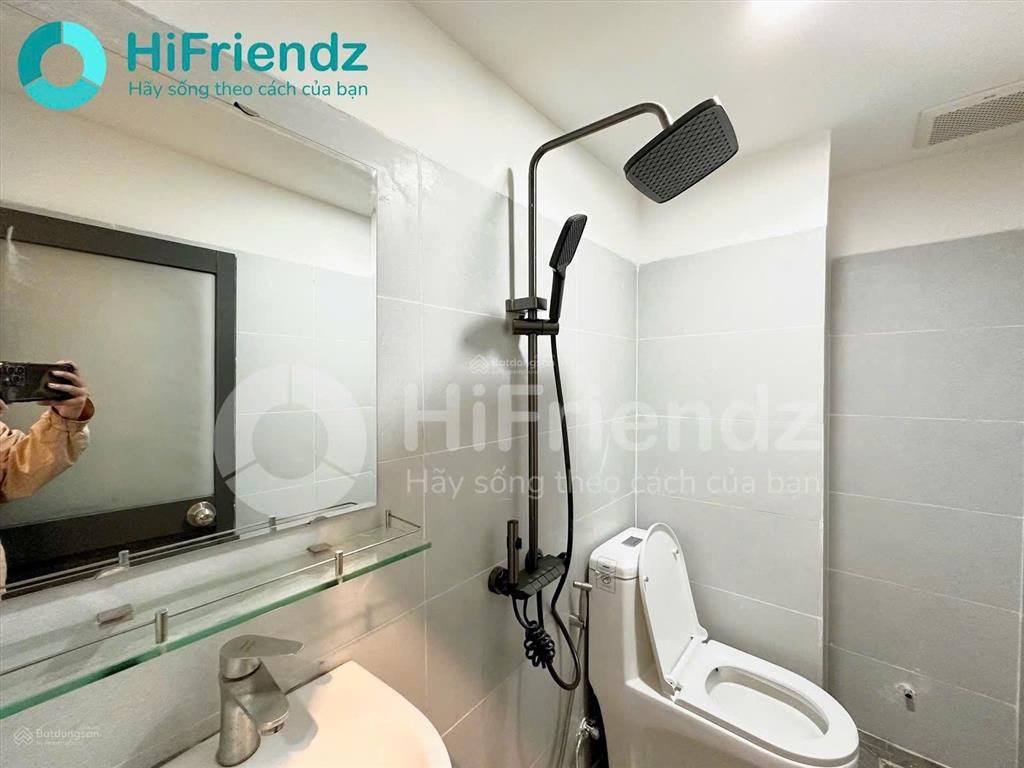 Trống lại studio  nhà mới  cửa sổ thoáng