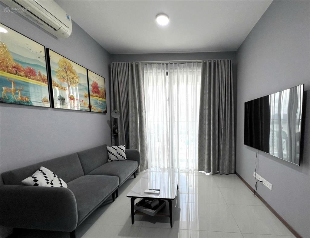 Căn góc 2 phòng ngủ one verandah, tầng cao, view sông hướng đông nam, 8,6 tỷ bao hết