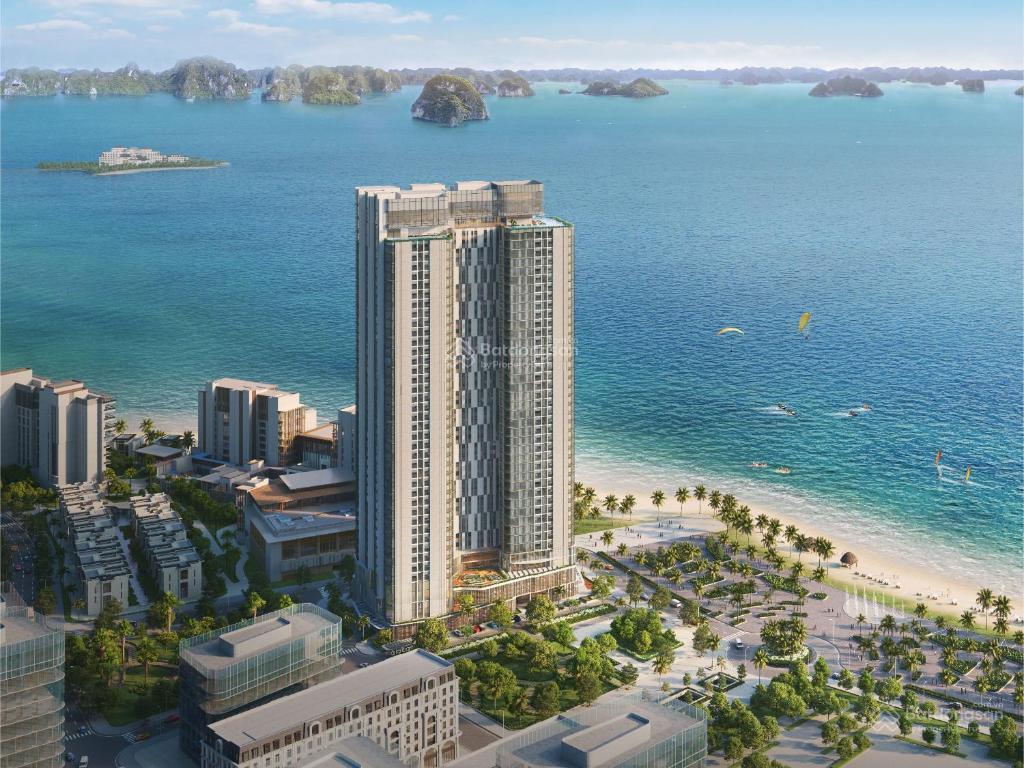 Bán nhanh căn 1pn giá 2 tỷ 550 bao phí  a la carte hạ long, sẵn sổ đỏ, full nội thất