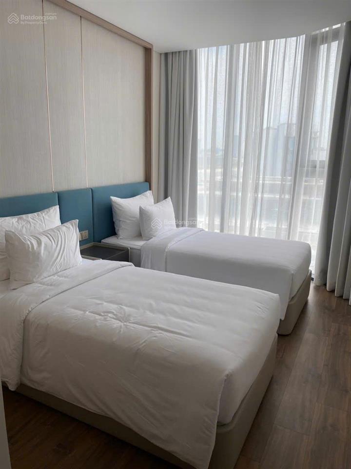 Bán nhanh căn 1pn giá 2 tỷ 550 bao phí  a la carte hạ long, sẵn sổ đỏ, full nội thất