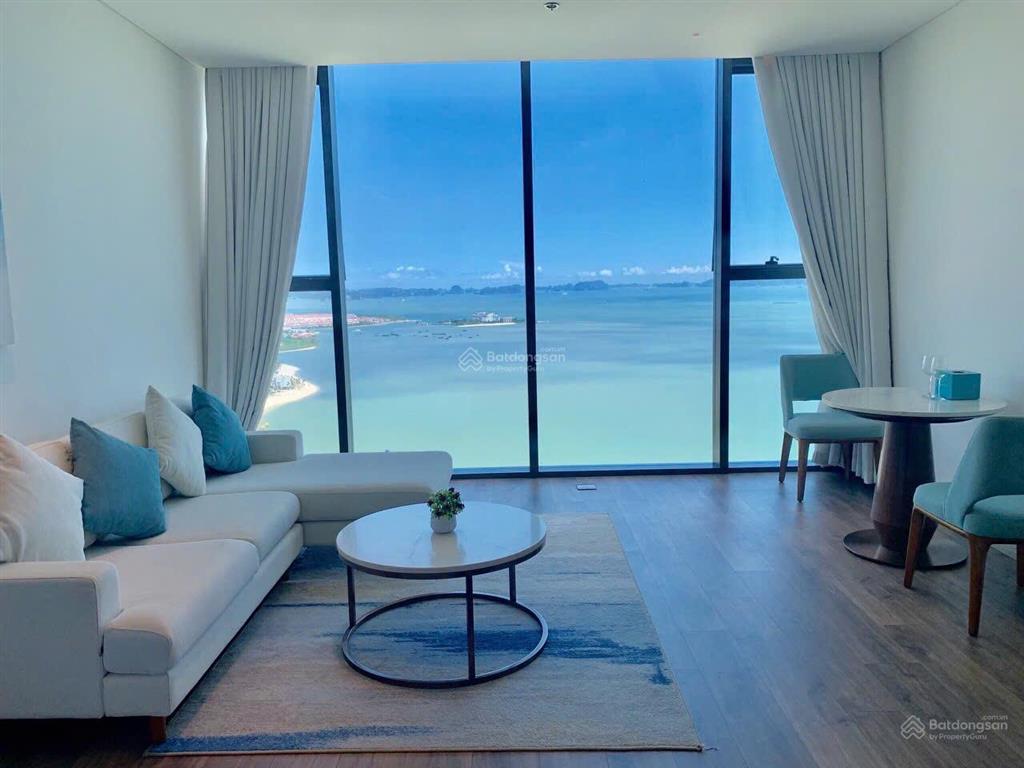 Cắt lỗ căn 1pn view city giá 2 tỷ 550 bao phí  à la carte hạ long, sổ đỏ trao tay, full nội thất