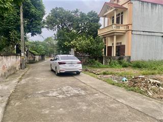 Bán đất ngay sát hồ suối 2 vị trí đẹp, tiềm năng tăng giá cao. tại thôn cẩm tân  cẩm lĩnh