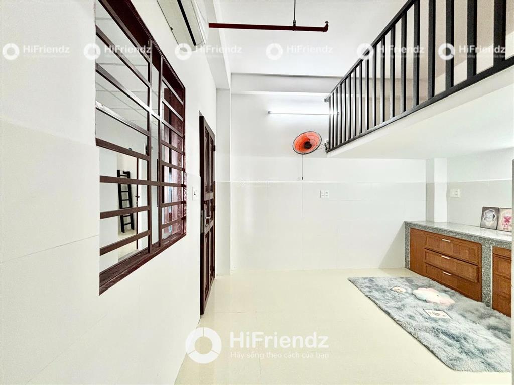 Phòng trọ giá rẻ máy lạnh sẵn có thang máy  ngay aeon tân phú  có thể ở ngay  hoặc đầu tháng 1