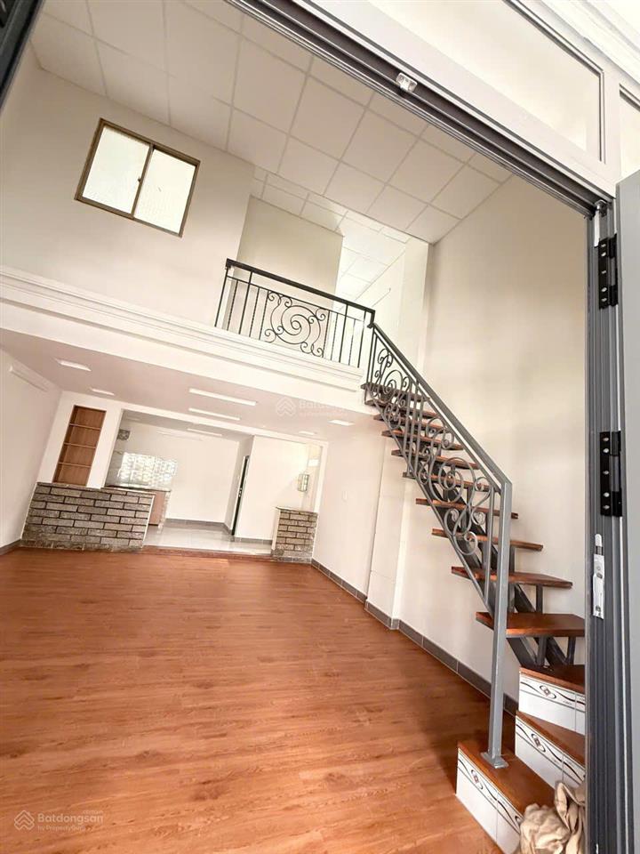 Bán nhà riêng tại đường số 4, phường trường thọ, thủ đức, 5 tỷ, 65 m2, 2pn, 2wc