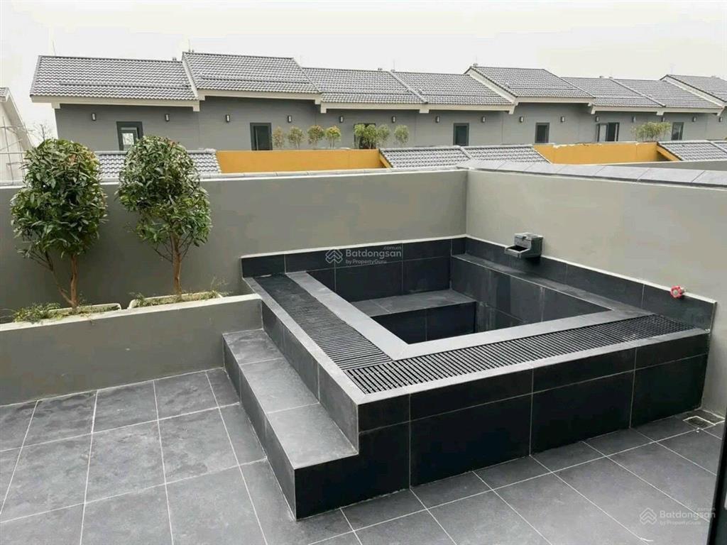 Bán liền kề wyndham thanh thuỷ giá 2,7 tỷ
