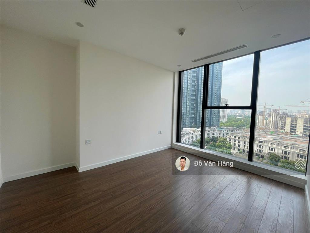 Bán căn góc 3 ngủ, 104m2 giá bao toàn trục sunshine city đồ cơ bản  10,3 tỷ sổ đỏ sang tên