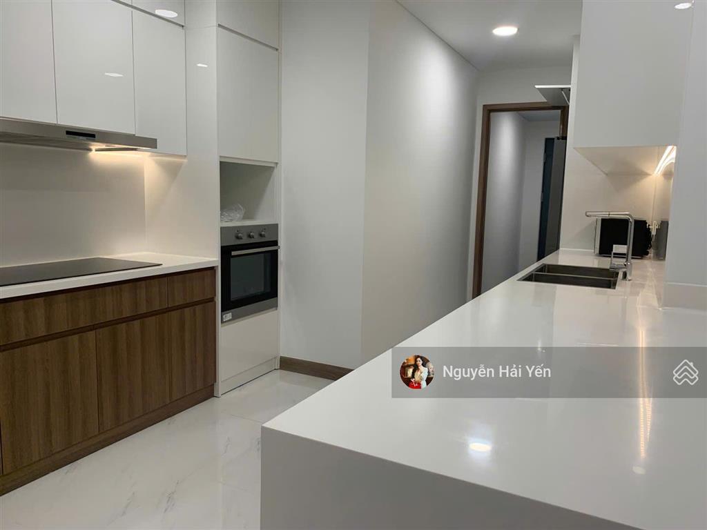 Hải yến nam minh land  cho thuê căn hộ sunwah pearl 3 phòng ngủ, 133m2 full nội thất mới, view đẹp