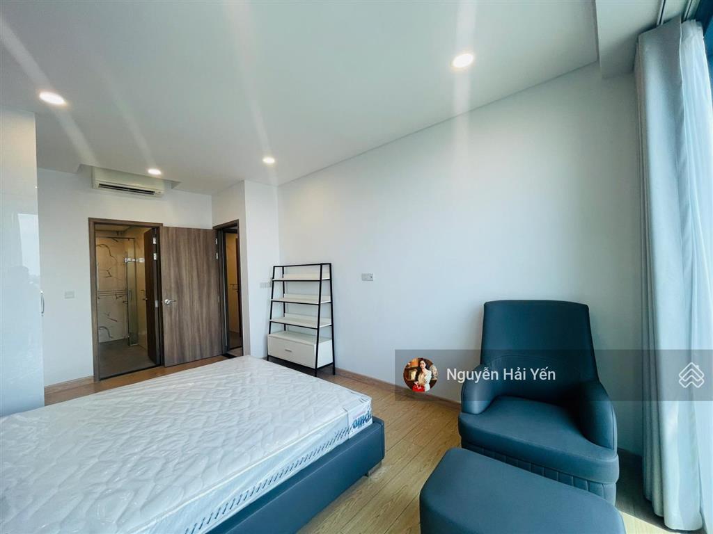 Hải yến nam minh land cho thuê căn hộ sunwah pearl 2 phòng ngủ + 1, tầng cao, giá 45tr đủ nội thất