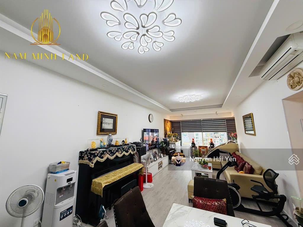 Hải yến nam minh land  bán căn hộ 3 pn saigon pearl 135m2 giá 13 tỷ. nhà có nội thất đầy đủ, mới