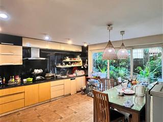 Bán nhà phố 69 tứ liên dt126m2, mặt tiền 5.4m, sổ đỏ nở hậu, ko quy hoạch