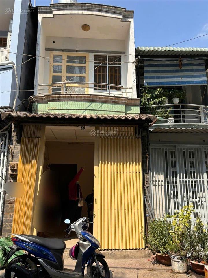 Bán nhà giá tốt mặt tiền đường tám danh p4 q8