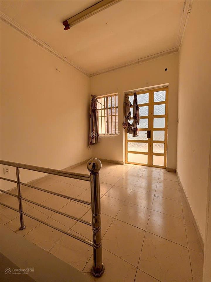 Bán nhà giá tốt mặt tiền đường tám danh p4 q8