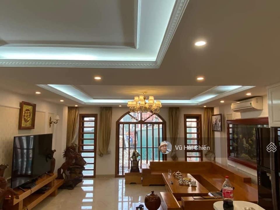 Bán đất hoàng cầu đống đa, 129m2 mặt tiền rộng, đường ô tô tránh thoải mái ngay hông quận ủy 38 tỷ