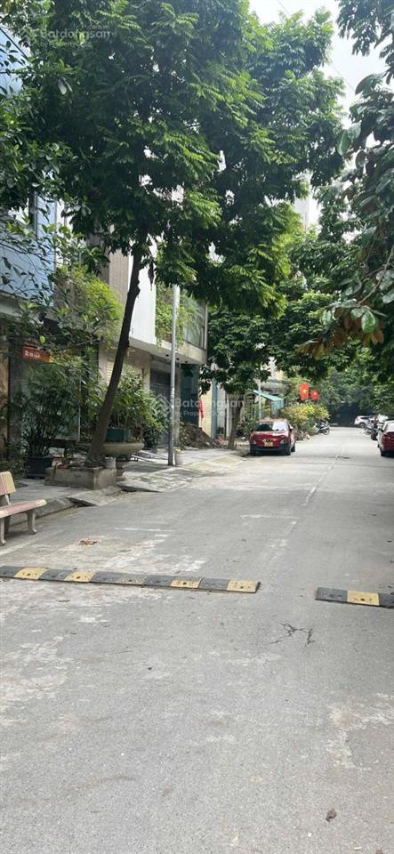 Bán đất phân lô vỉa hè ngõ 168 nguyễn xiển kéo dài 60m2  mt 5m chỉ 20.5 tỷ