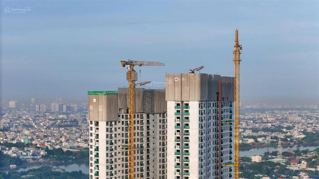 Chuyển nhượng a12 2pn 1wc 58.5m2 tầng trung đẹp giá chỉ 3.120 tỷ đã vat và phí sang nhượng