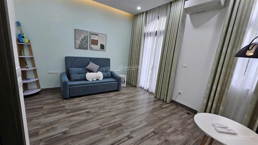 Cho thuê nhà liền kề 2 3 ngủ phân khu sao biển sát biển hồ, view siêu đẹp