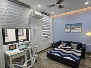 Cho thuê nhà liền kề 2 3 ngủ phân khu sao biển sát biển hồ, view siêu đẹp