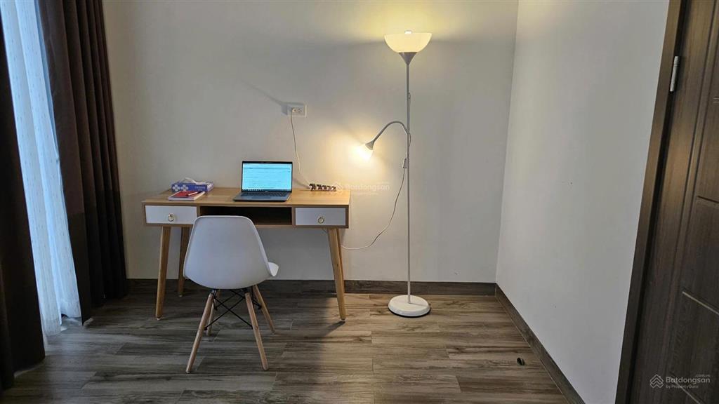 Cho thuê nhà liền kề 2 3 ngủ phân khu sao biển sát biển hồ, view siêu đẹp