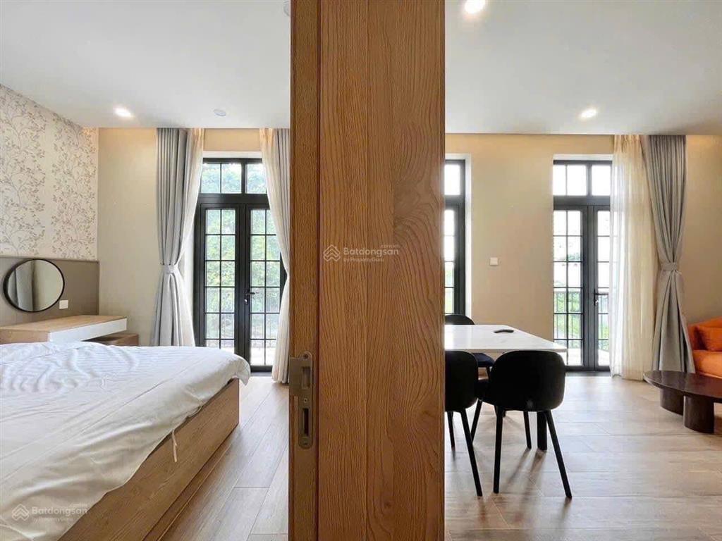 Cô diễm cho thuê phòng có ban công tách bếp đầy đủ ngay nguyễn hữu cảnh  hẻm an ninh