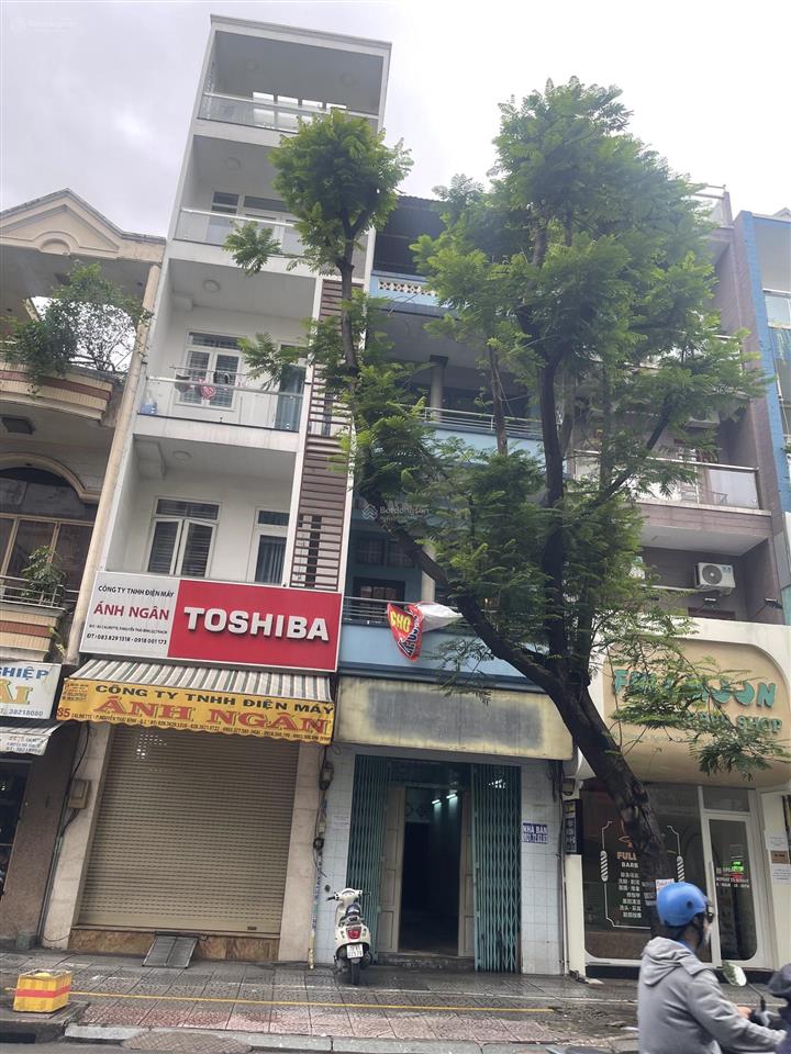 Chính chủ bán nhà mặt tiền calmette, q1. dt 4x19m, 4 tầng. giá giá nhất con đường này