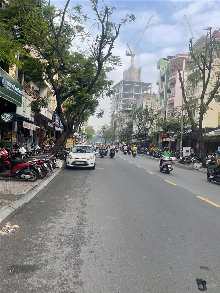 Chính chủ bán nhà mặt tiền calmette, q1. dt 4x19m, 4 tầng. giá giá nhất con đường này