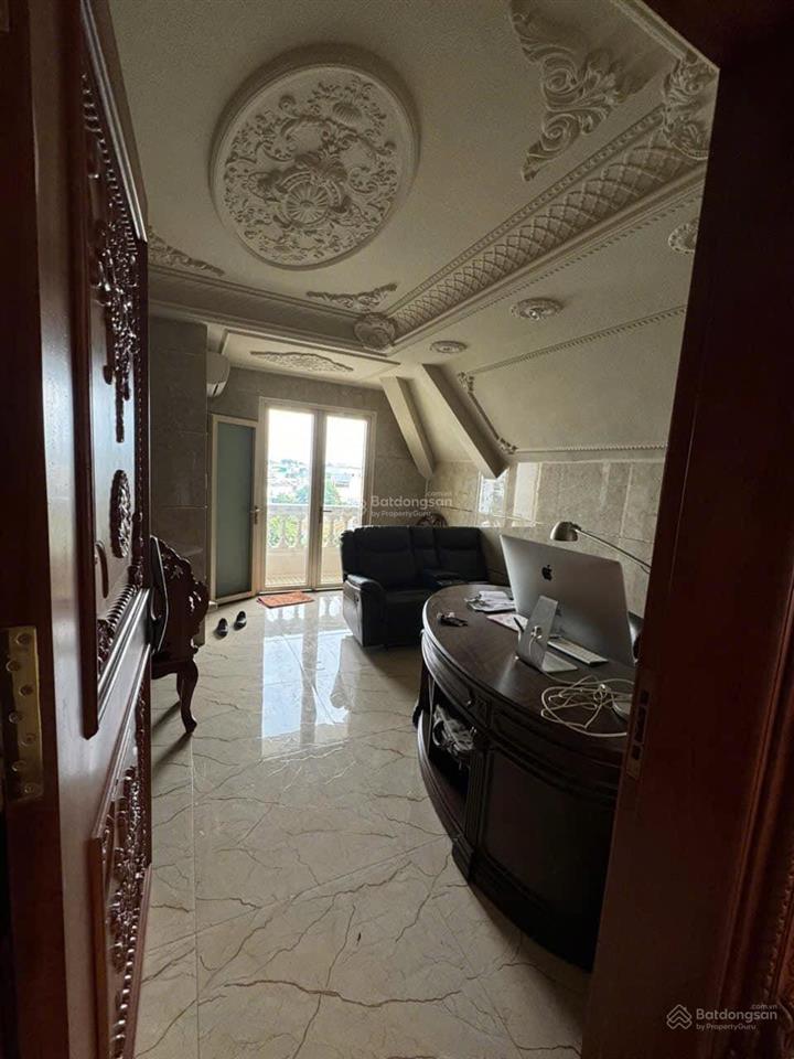 Sở hữu ngay biệt thự mới xây dát vàng sang trọng khu vip tên lửa, 10x20m, 2.5 tấm có hầm + tm