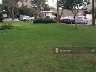 Bán căn hộ phú mỹ thuận. dt 95m, 2pn, 2wc, ngân hàng cho vay, giá 2.6 tỷ