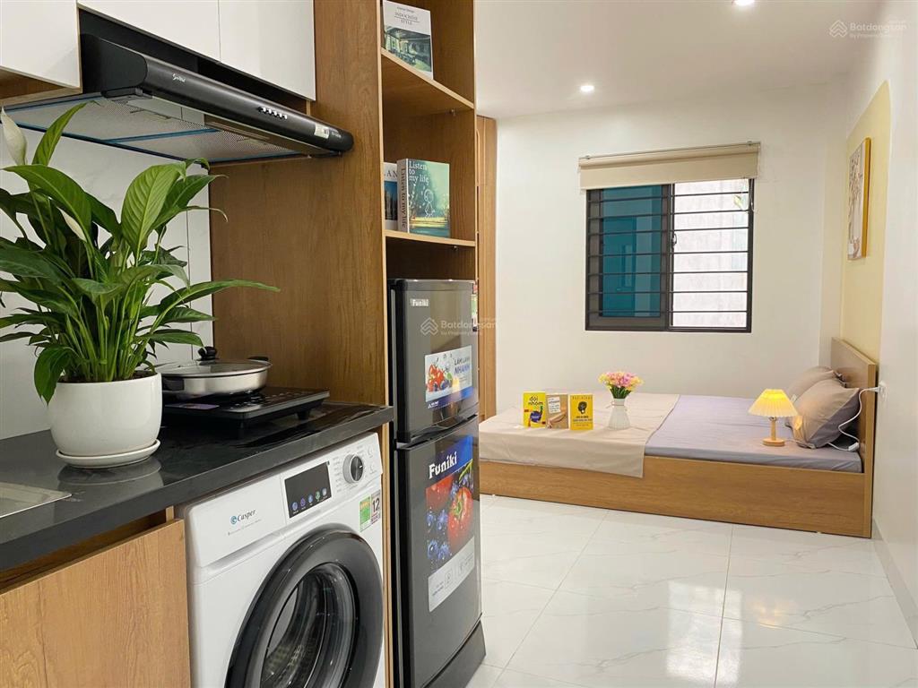 Toà chdv trung kính, 50m2*7t, mt 4.5m, 11 phòng kk, sát phố, hai thoáng, đủ pccc, dòng tiền 6%/năm